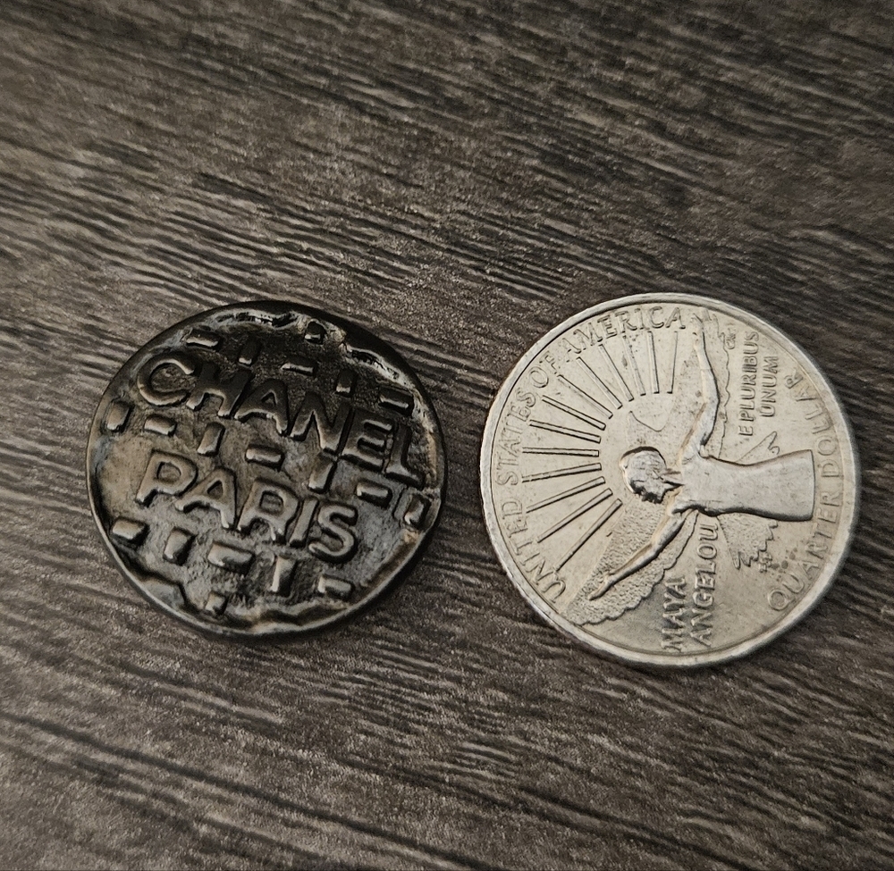 Chanel Paris Button - Picture 2 of 3